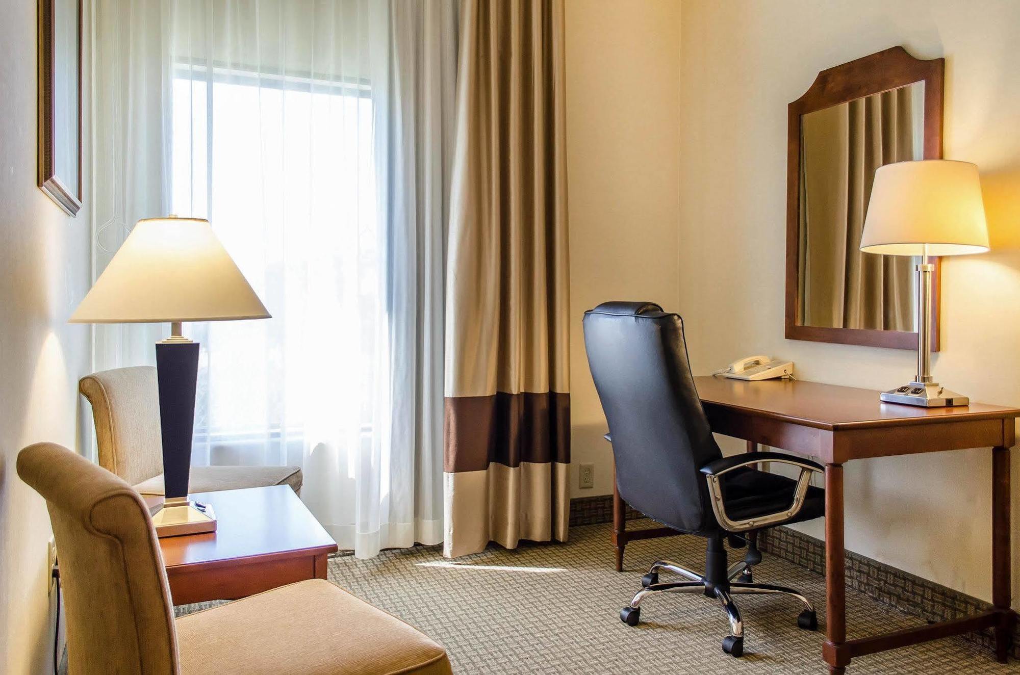 Comfort Inn & Suites Йорк Экстерьер фото